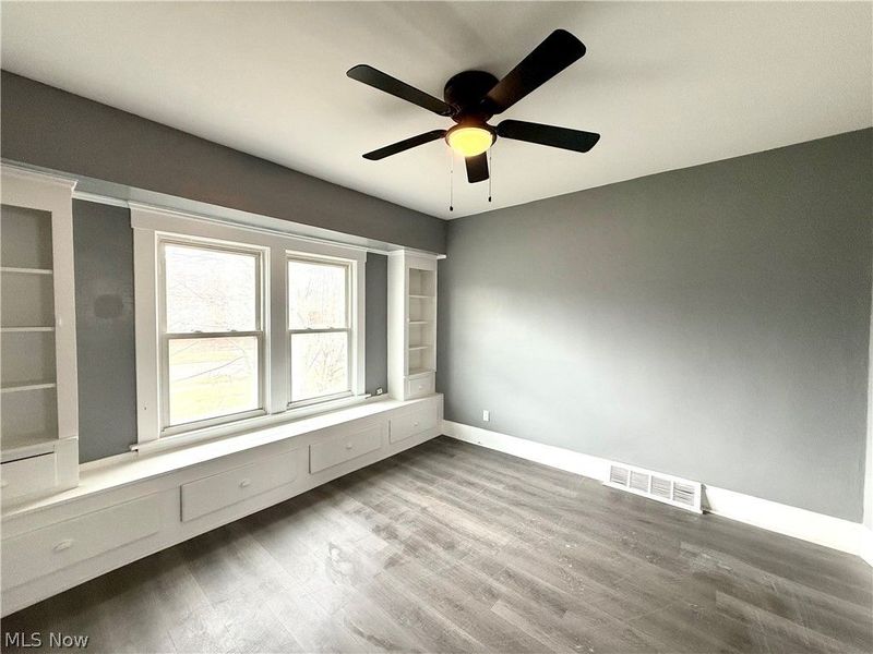 12005 Farringdon Avenue, Cleveland, OH 44105 Photo 3