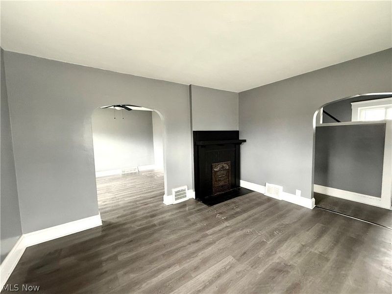 12005 Farringdon Avenue, Cleveland, OH 44105 Photo 4