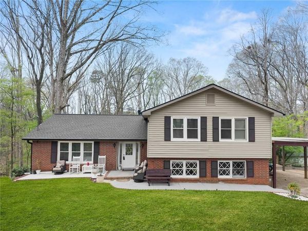4548 Holiday Heights Drive, Oakwood, GA 30566