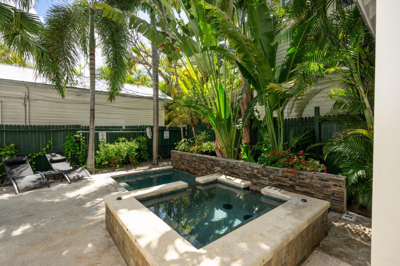 616 Caroline Street, Unit 6, Key West, FL 33040 Photo