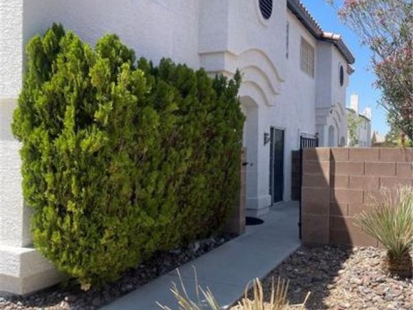 2760 Stargate Street, Las Vegas, NV 89108