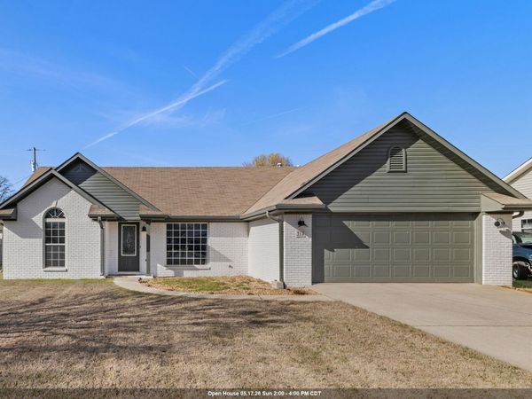 314 Lincoln Ave, Muscle Shoals, AL 35661