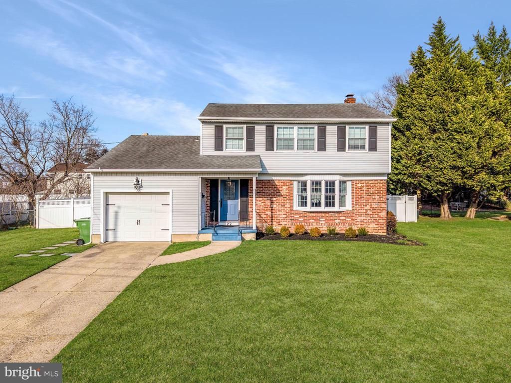 22 Old Colony Lane, Marlton, NJ 08053 Main Photo