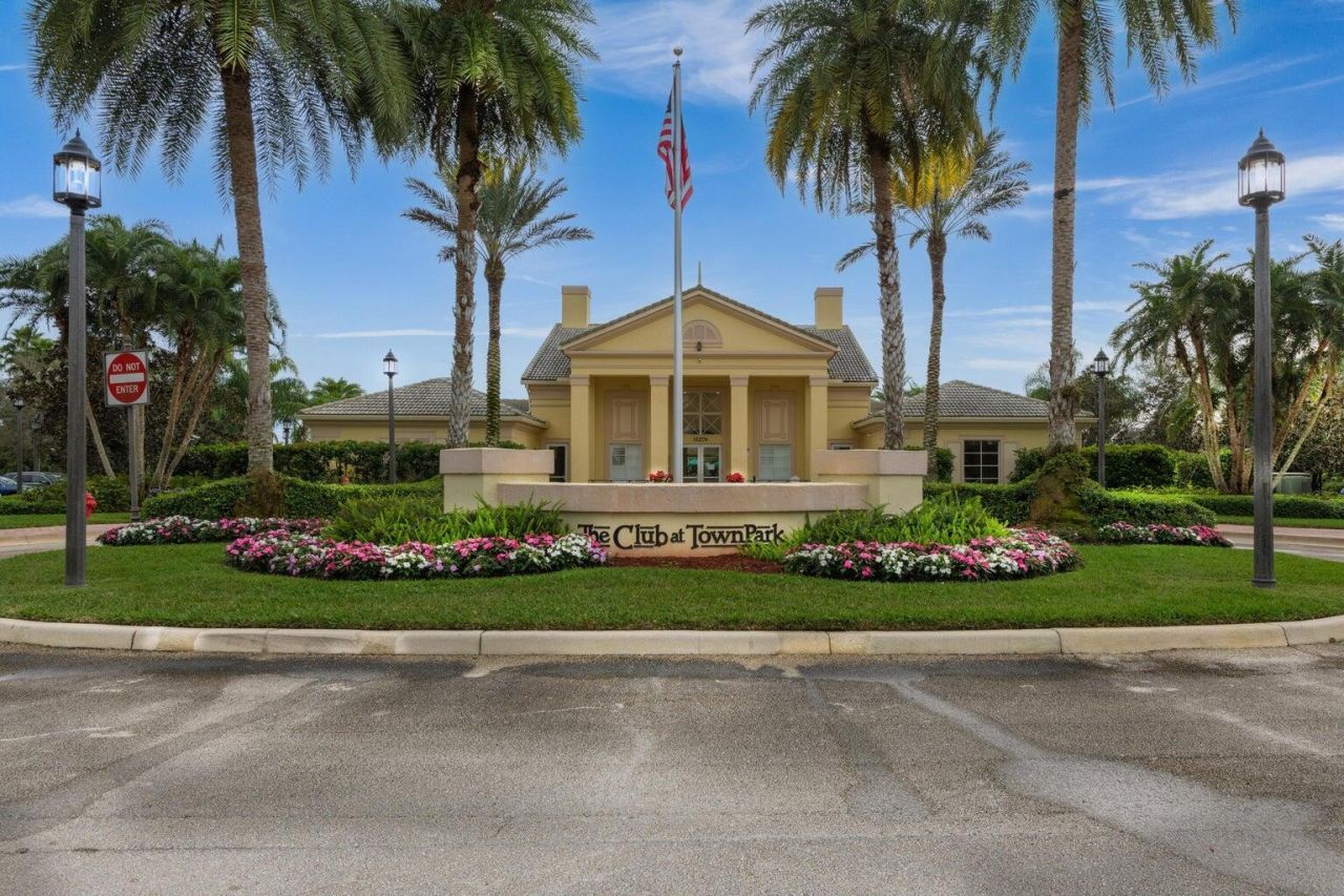 11138 SW Wyndham Way, Port Saint Lucie, FL 34987 Photo