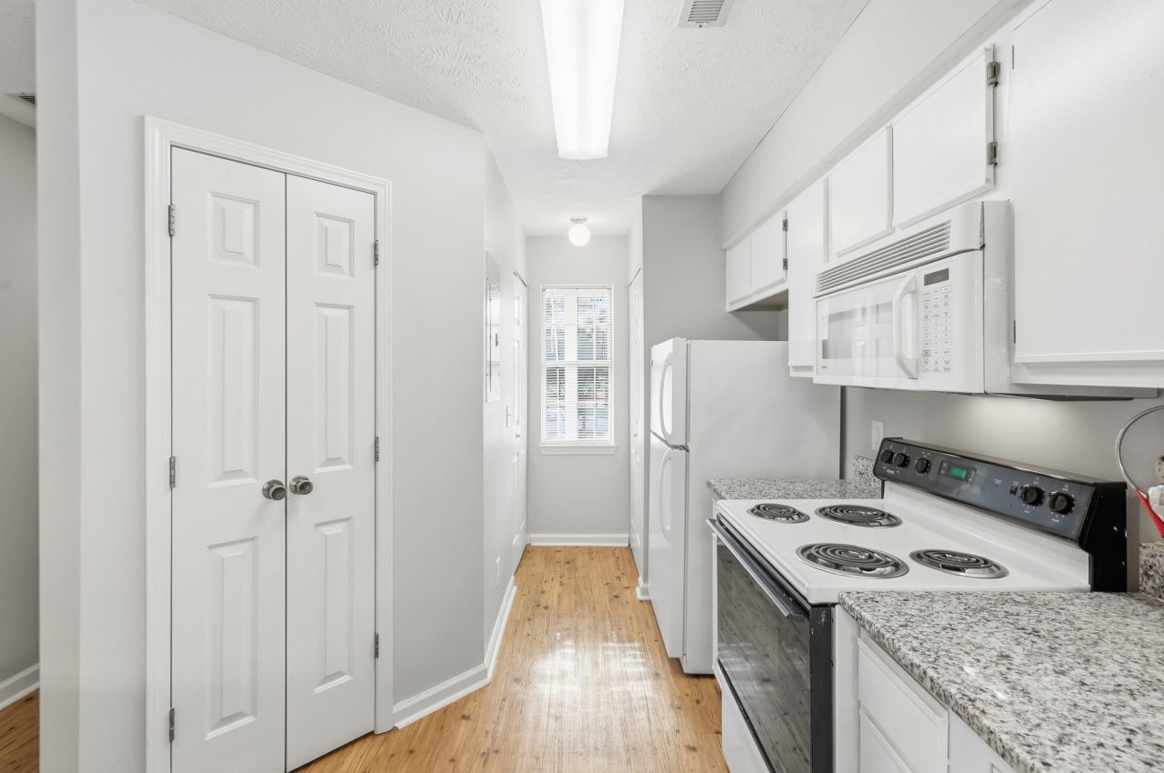 23 Pinehurst Ln. Photo 12