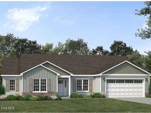 22 Revolution Road, Newport, NC 28570