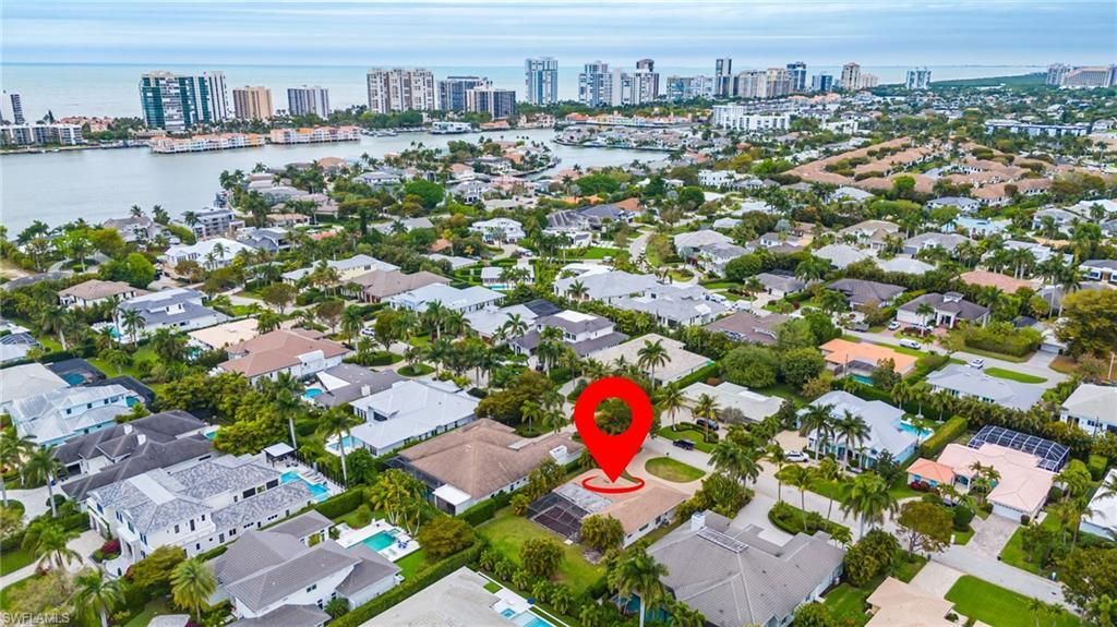 628 Binnacle Dr, Naples, FL 34103 Main Photo