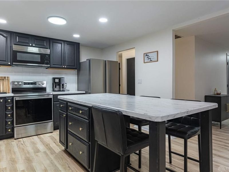 4581 Pennyston Avenue, Huber Heights, OH 45424 Photo 9