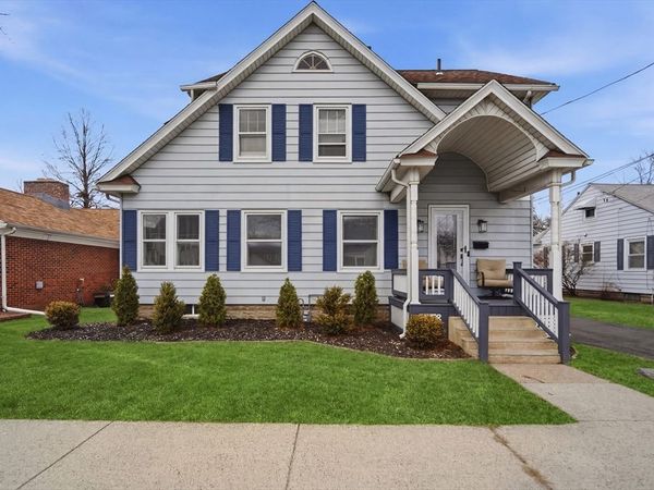 156 Farnsworth St, Chicopee, MA 01013