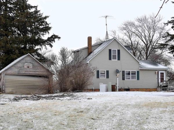 464 Juniper Avenue, Iowa Falls, IA 50126