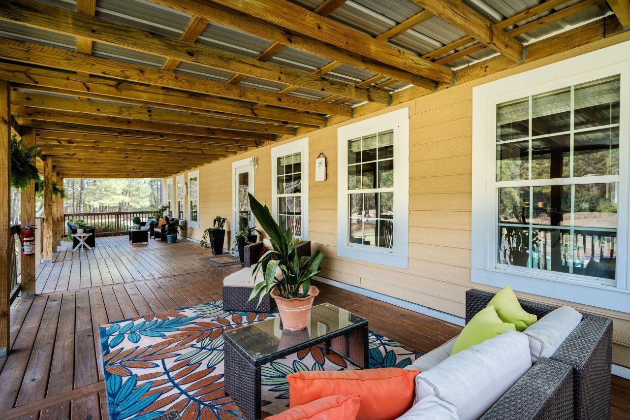 2490 Hunting Road Photo 12