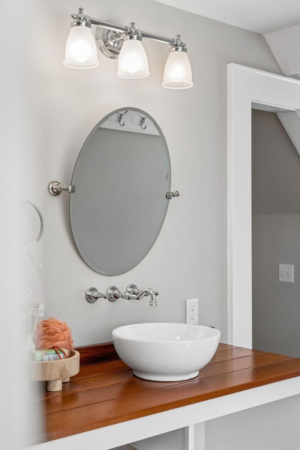 2490 Hunting Road Photo 47