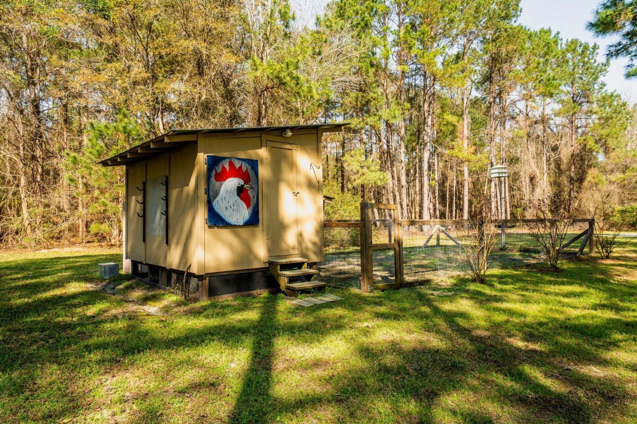 2490 Hunting Road Photo 71