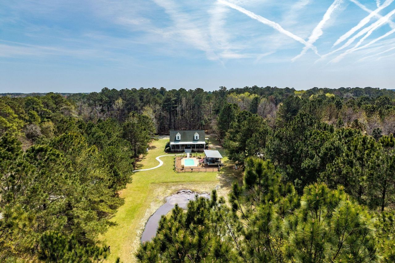 2490 Hunting Road Photo 84