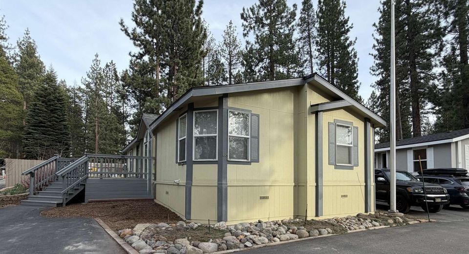 10100 Pioneer Trail, Truckee, CA 96161 Photo