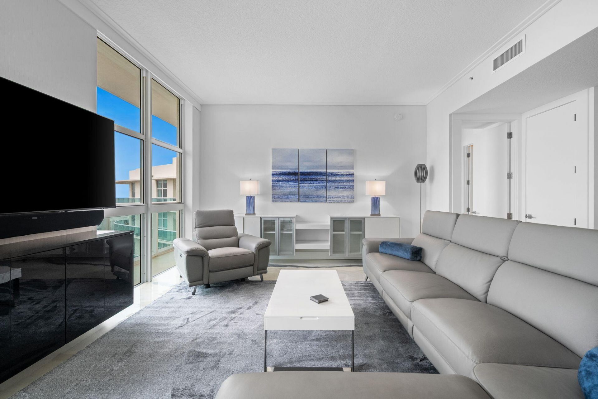 347 N New River Dr E, Unit Ph7, Fort Lauderdale, FL 33301 Photo