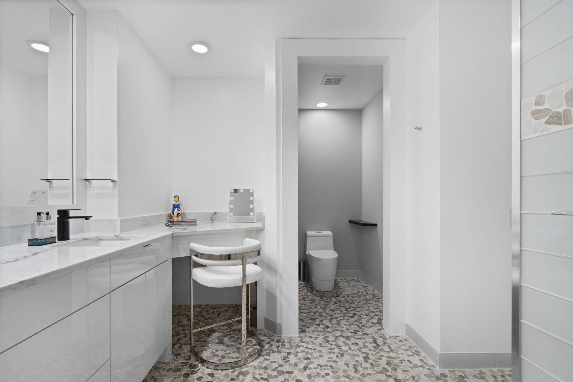 347 N New River Dr E, Unit Ph7, Fort Lauderdale, FL 33301 Photo