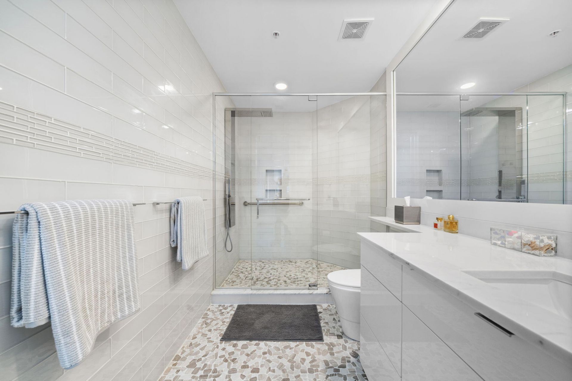 347 N New River Dr E, Unit Ph7, Fort Lauderdale, FL 33301 Photo