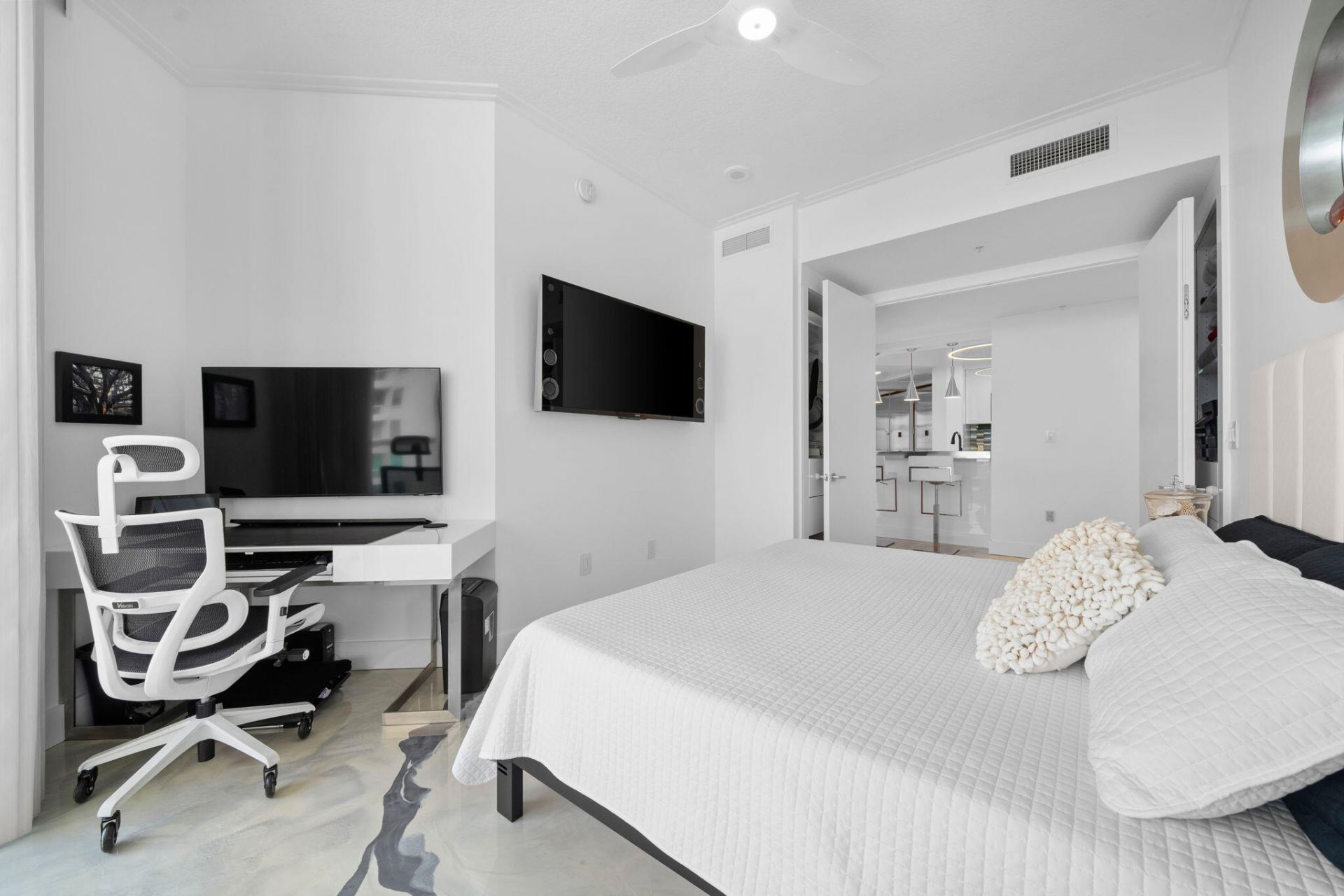 347 N New River Dr E, Unit Ph7, Fort Lauderdale, FL 33301 Photo