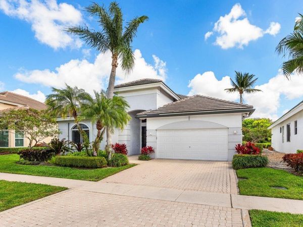 5440 NW 41st Terrace, Boca Raton, FL 33496