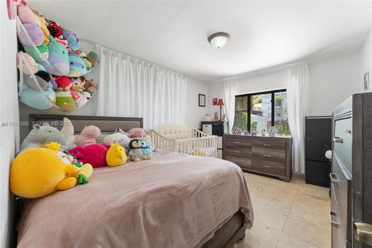 2054 Alton Rd , Miami Beach, FL 33140 Photo