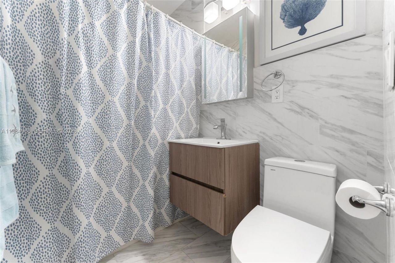 2054 Alton Rd , Miami Beach, FL 33140 Photo