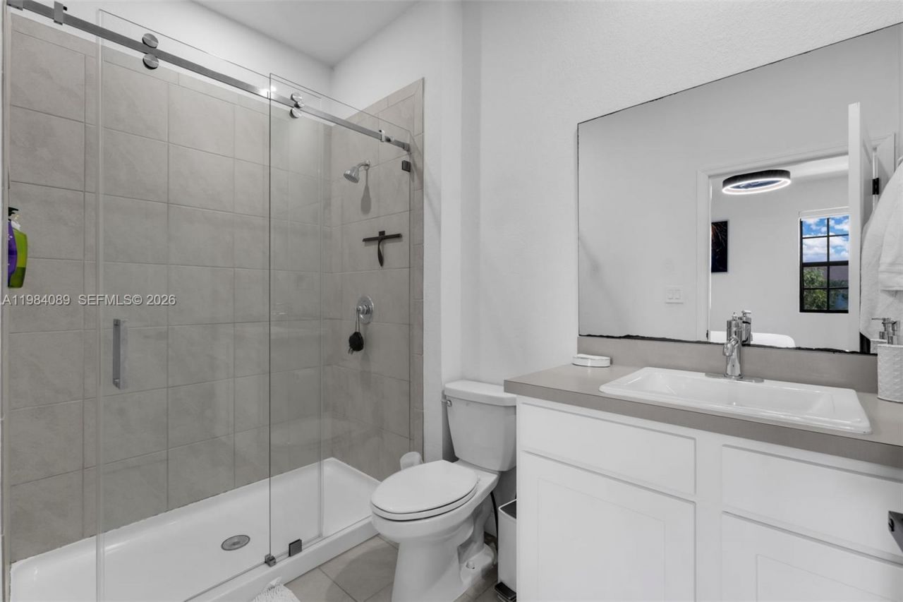 617 SW 11th St, Florida City, FL 33034 Photo