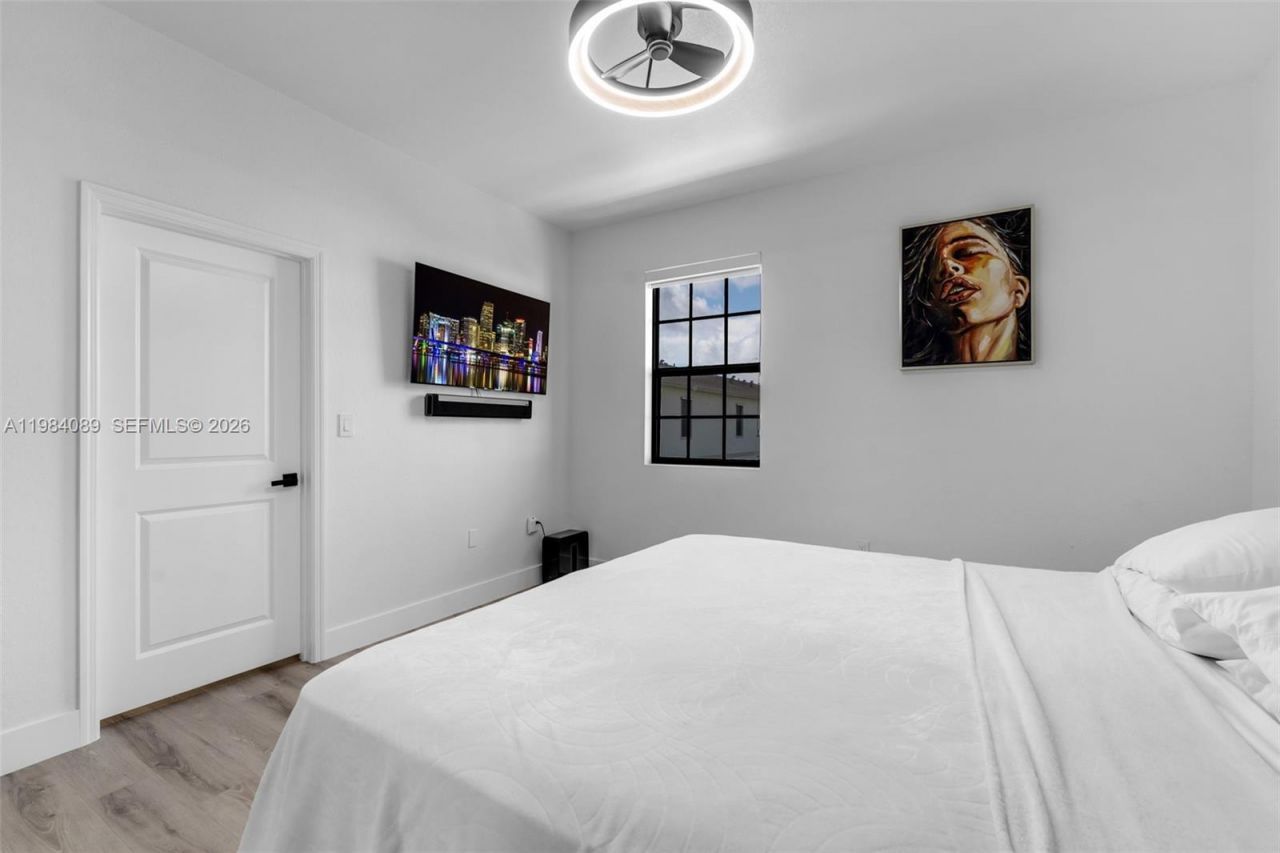 617 SW 11th St, Florida City, FL 33034 Photo