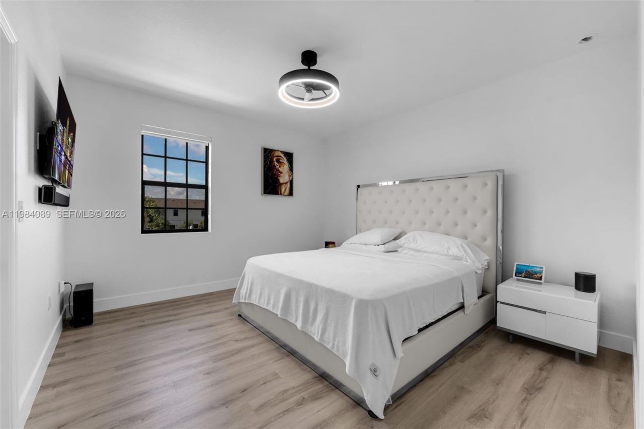 617 SW 11th St, Florida City, FL 33034 Photo