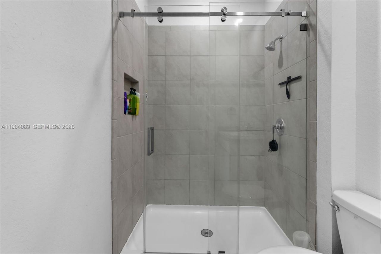 617 SW 11th St, Florida City, FL 33034 Photo