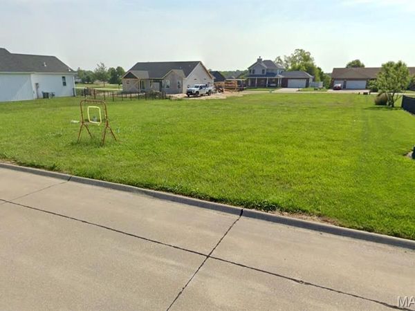 405 Bardswell Drive , Millstadt, IL 62260