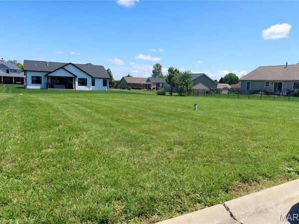 405 Bardswell Drive, Millstadt, IL 62260