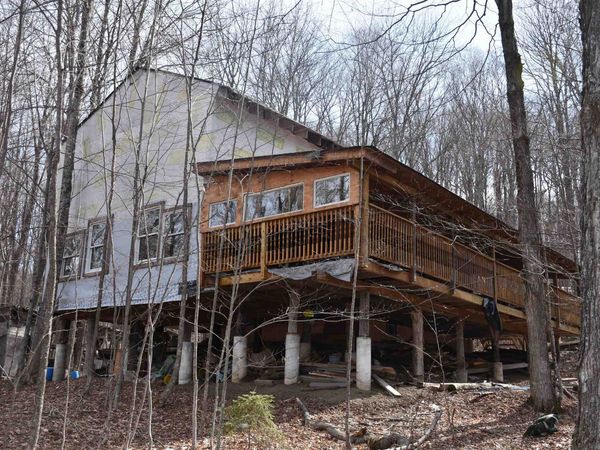 397 Winch Hill Extension, Roxbury, VT 05663