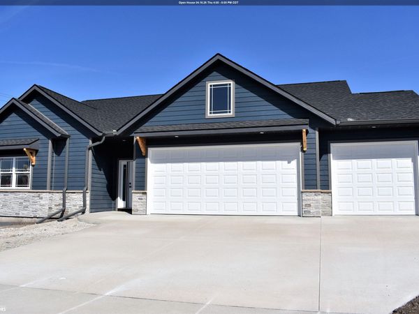 2320 Heritage Lane, Iowa Falls, IA 50126