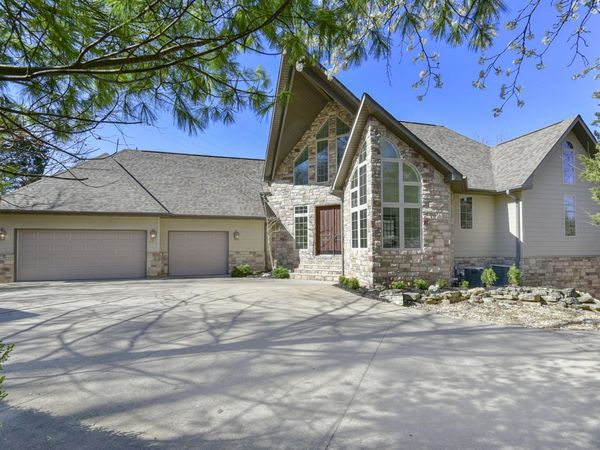 401 Silverwood Circle, Branson West, MO 65737