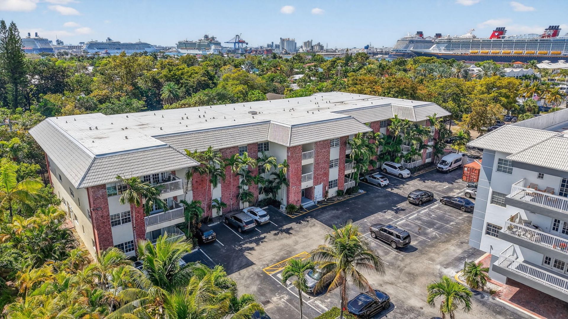 2424 SE 17th Causeway, Unit 107b, Fort Lauderdale, FL 33316 Photo