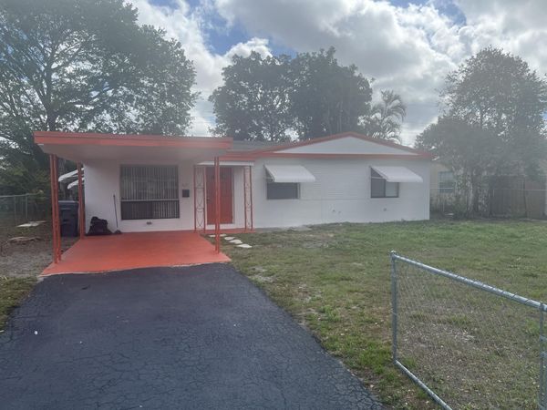 621 N 71st Avenue, Hollywood, FL 33024