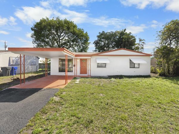 621 N 71st Avenue, Hollywood, FL 33024
