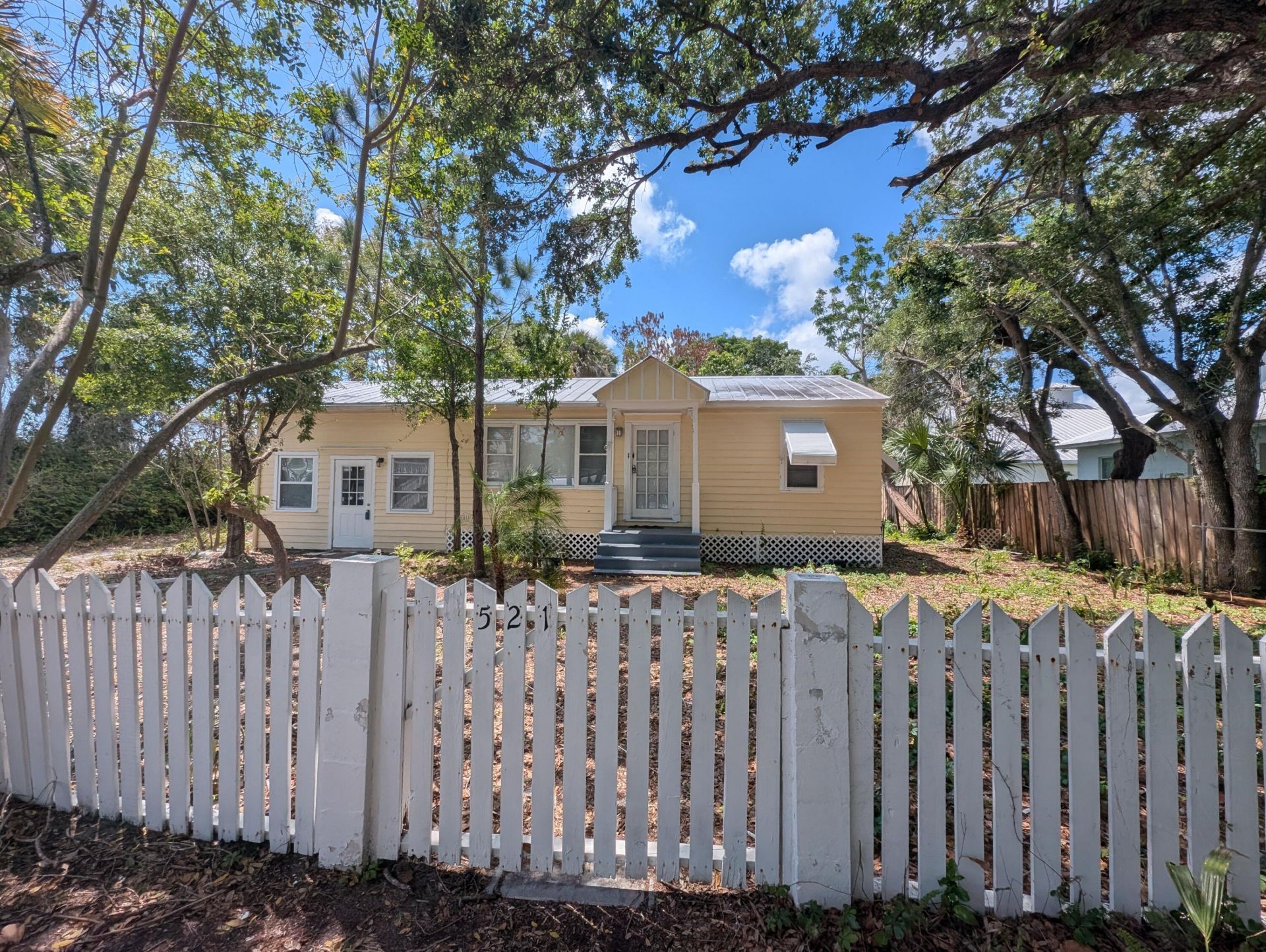 521 SW Halpatiokee Street, Stuart, FL 34994 Photo