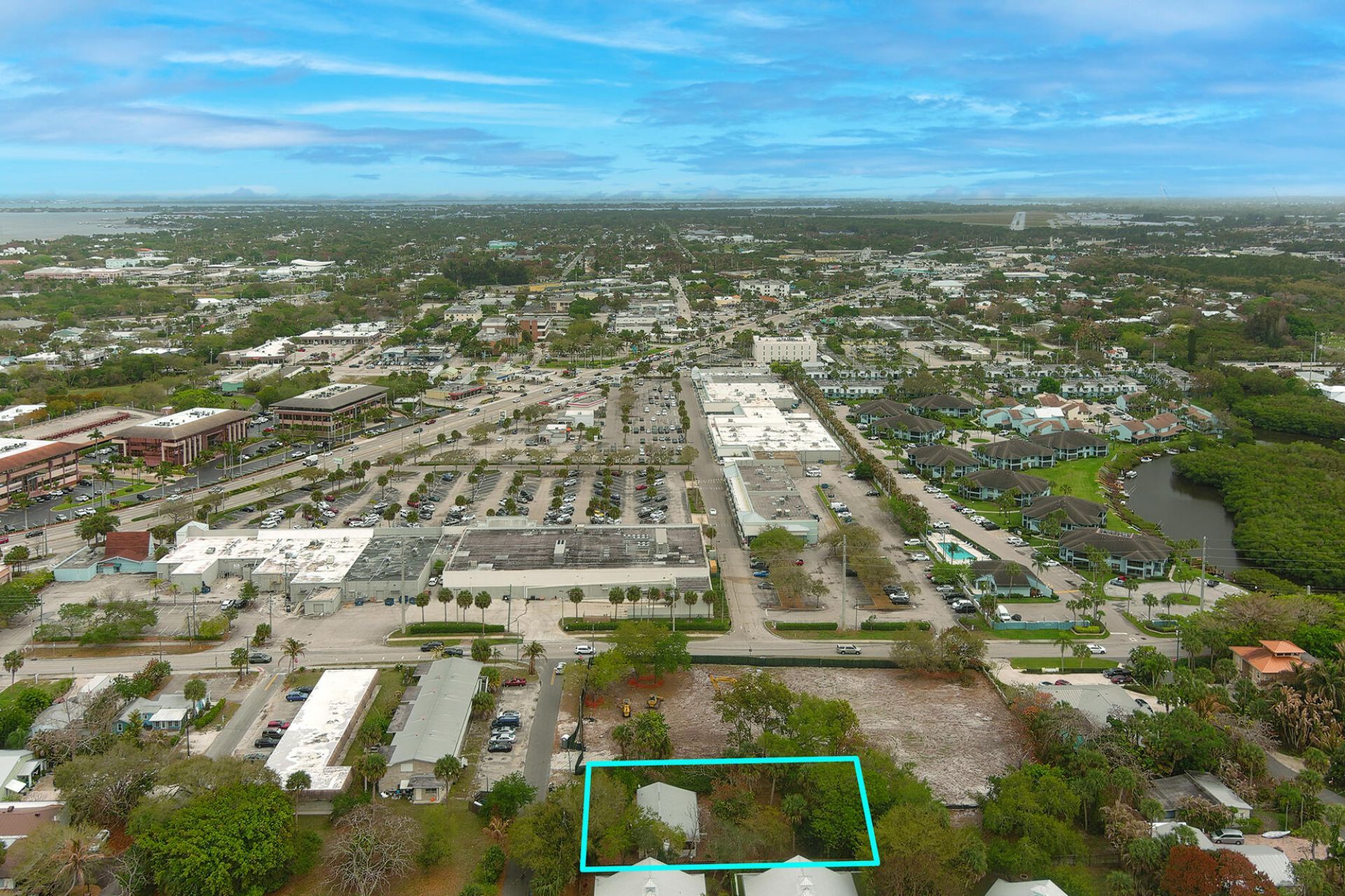 521 SW Halpatiokee Street, Stuart, FL 34994 Photo