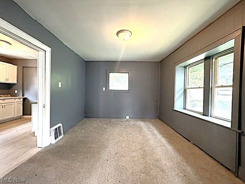 877 Hammel Street, Akron, OH 44306 Photo 12