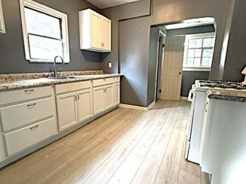 877 Hammel Street, Akron, OH 44306 Photo 2