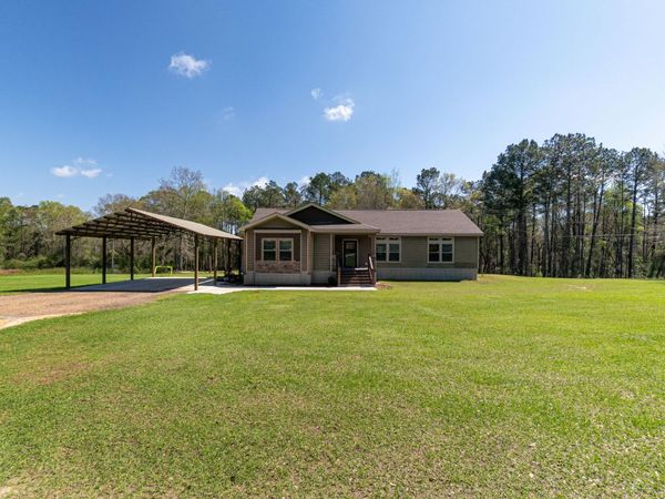 136 Salem School Rd., Collins, MS 39428