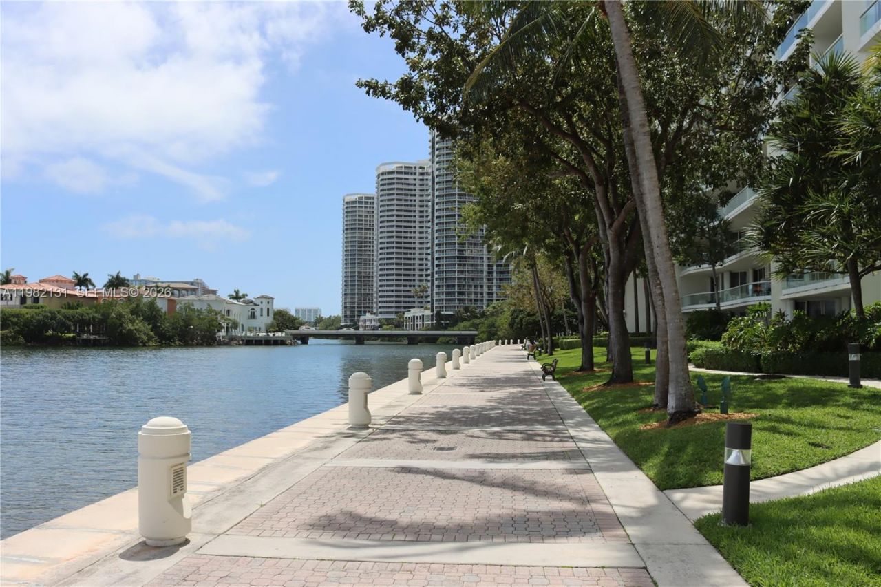 4000 Island Blvd, Unit 2301, Aventura, FL 33160 Photo