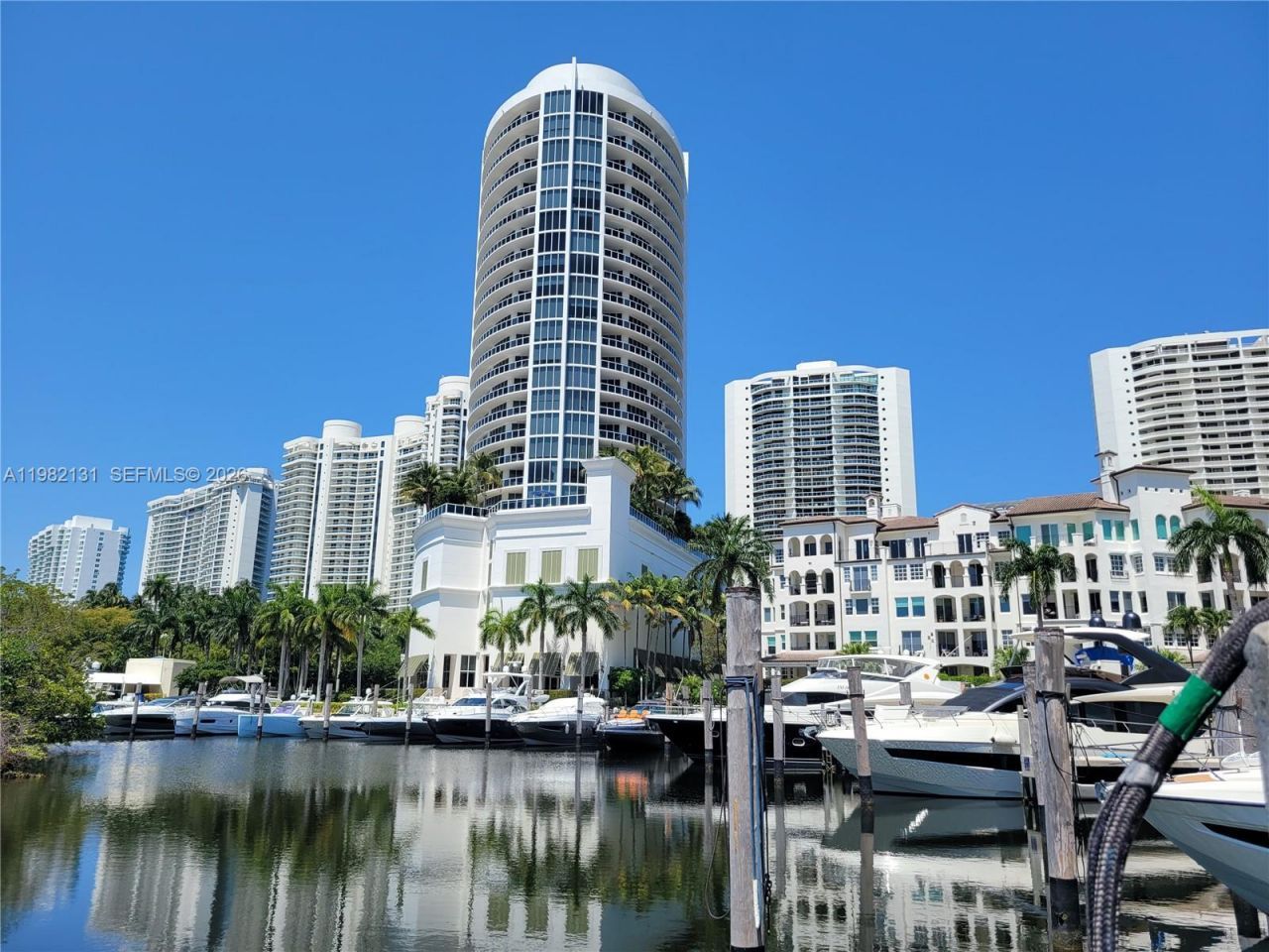 4000 Island Blvd, Unit 2301, Aventura, FL 33160 Photo
