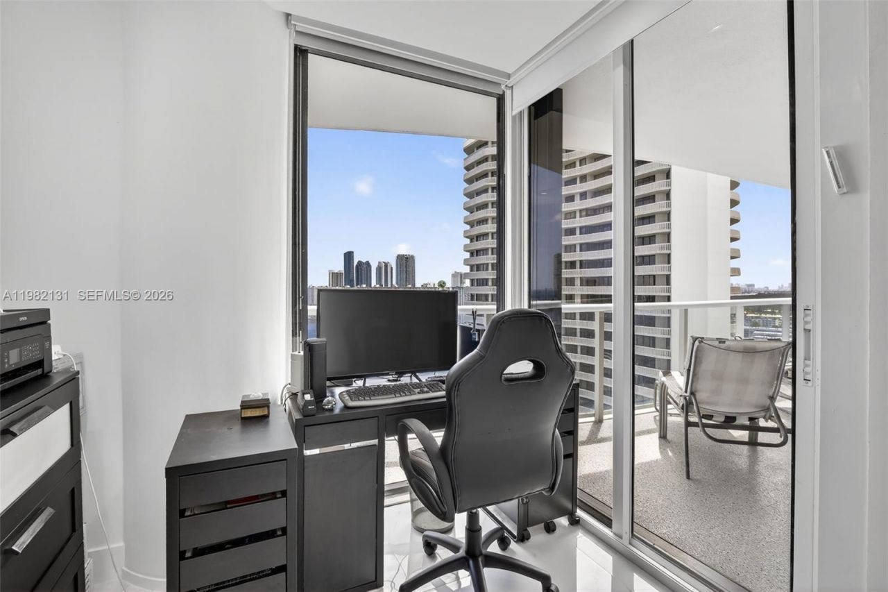 4000 Island Blvd, Unit 2301, Aventura, FL 33160 Photo