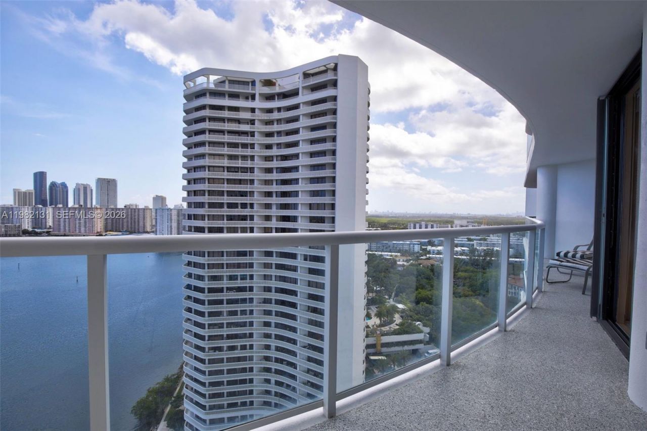 4000 Island Blvd, Unit 2301, Aventura, FL 33160 Photo