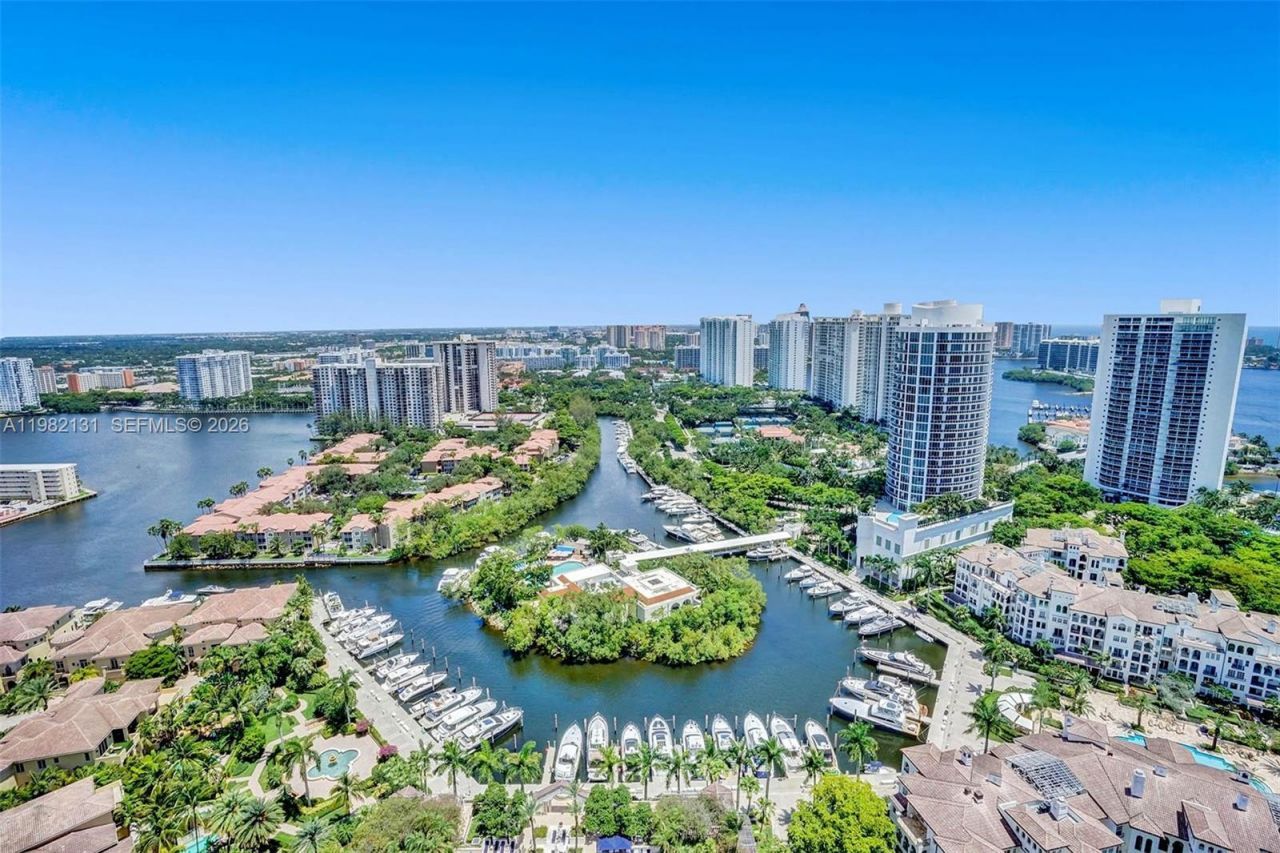 4000 Island Blvd, Unit 2301, Aventura, FL 33160 Photo