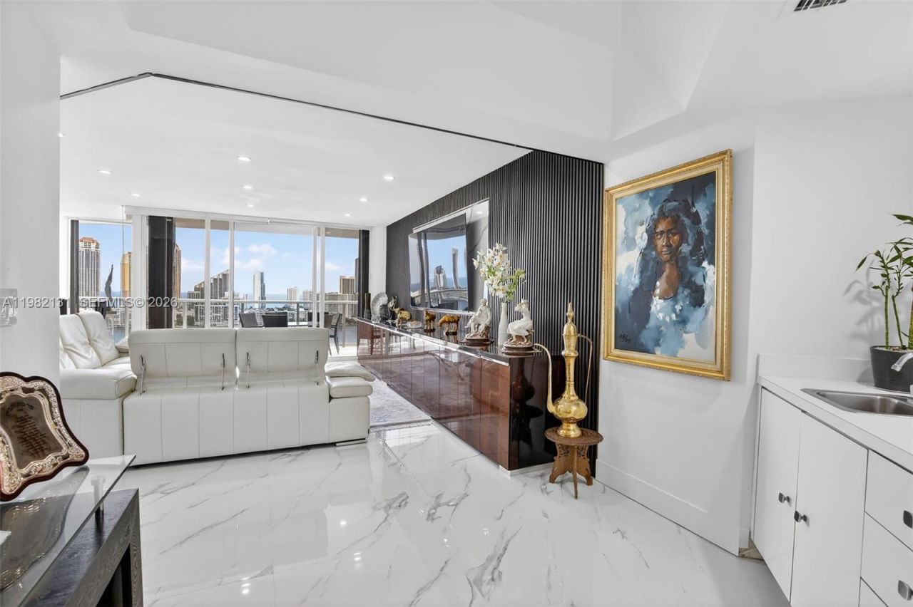 4000 Island Blvd, Unit 2301, Aventura, FL 33160 Photo