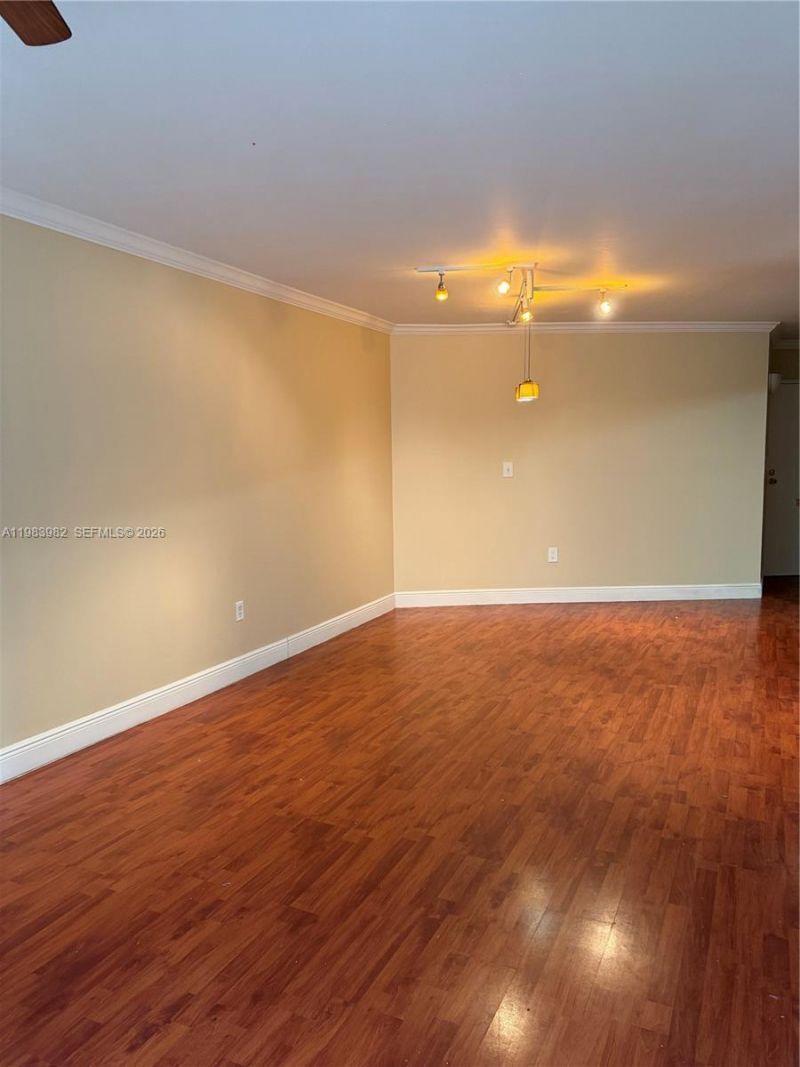 7165 NW 186th St, Unit A204, Hialeah, FL 33015 Photo
